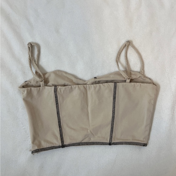 Princess Polly Crop Top - Picture 4 of 5